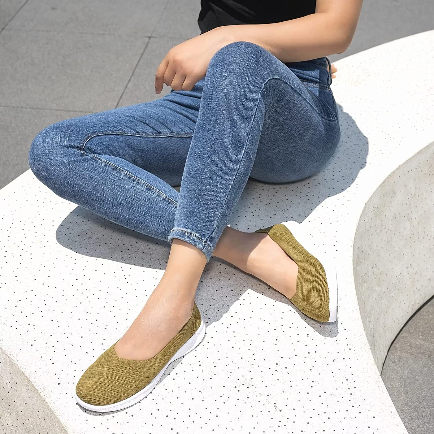 Womens Slip On Walking Shoes Breathable Mesh Casual Flats Shoes Low-Top Lightweight Loafers